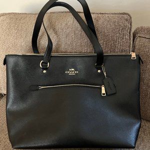 Coach Gallery Tote - Black and Gold NWT